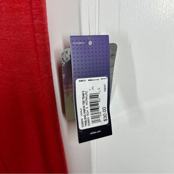 NWT Adidas Detroit Red Wings Graphic V Neck Short Sleeve Red Tee Large - Picture 5 of 6